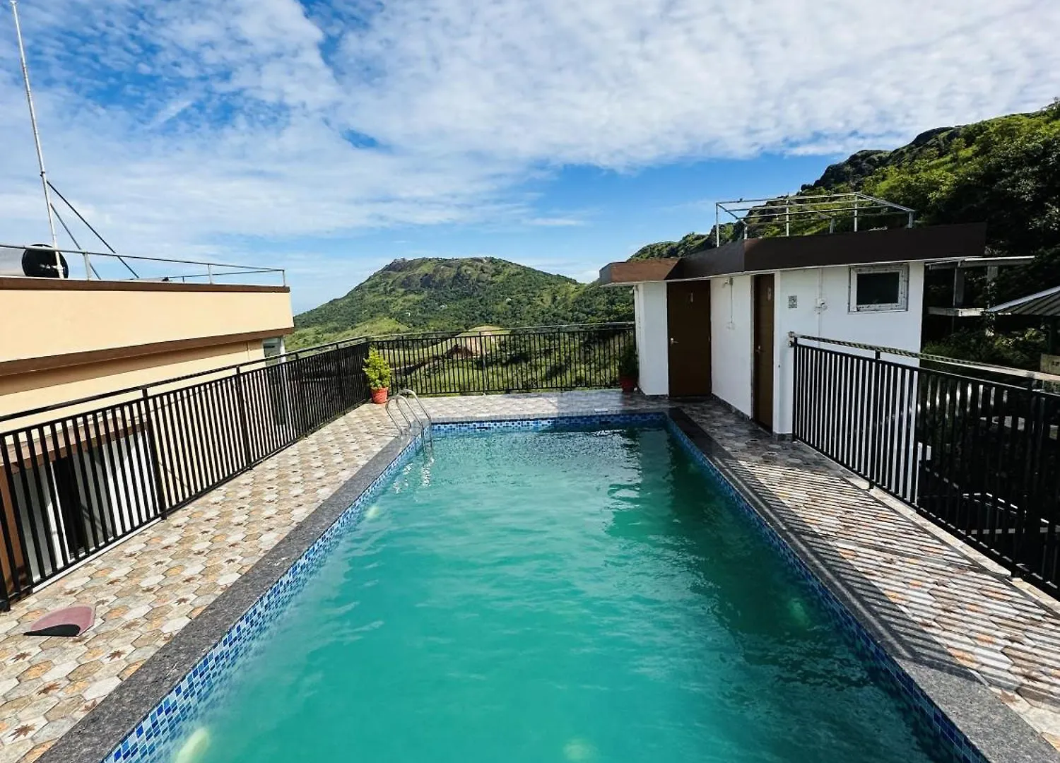 Himasailam Pool Resort Vagamon