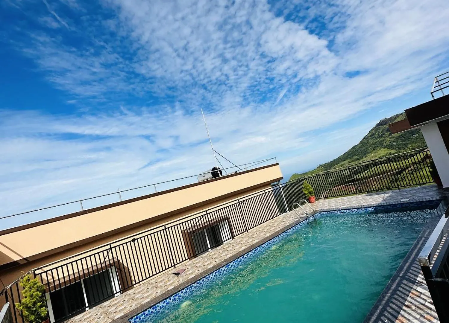 Himasailam Pool Resort 바가몬